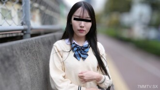 081425_01 火车上穿制服的少女山下萌花