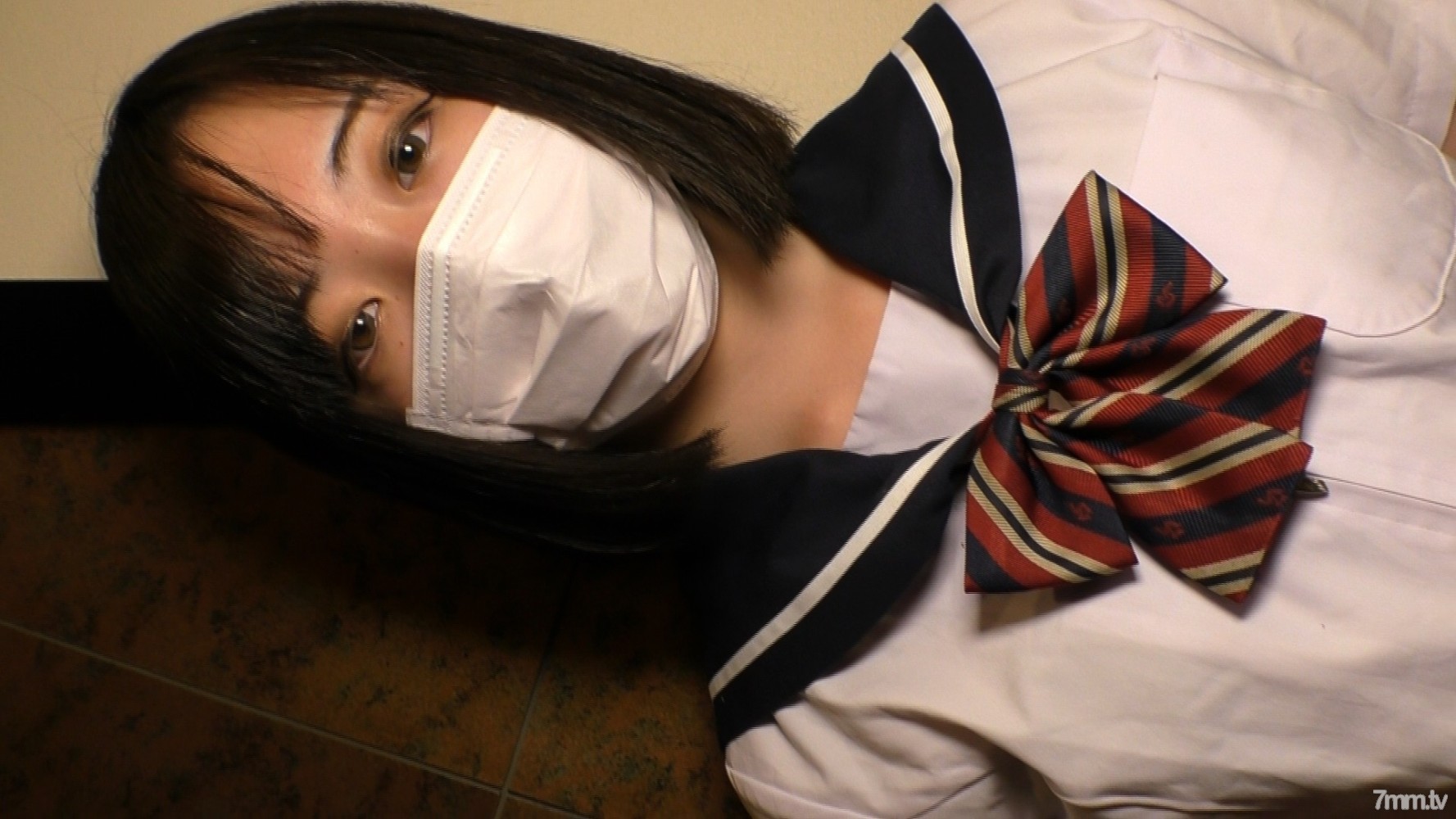 FC2-PPV-1087414 [土地〇部分18歲]最不擅長化妝的Riko-chan用最強的粉紅色乳頭緊張並挑戰她的第一個Gonzo！運動內衣和敏感度最大的細頭髮剃光 [與獎金口交]