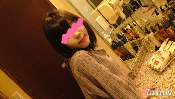 FC2-PPV-1228523 Ruka 20 岁 生生插入一个清醒的孩子（视频 61 分钟） 有一个限时的特权！