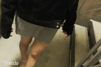 FC2-PPV-1348698 ◎ 4 月 30 日前免费 * 预定删除 * 奇闻趣事被迫被另一根失去工作并不知所措的棍子袭击。