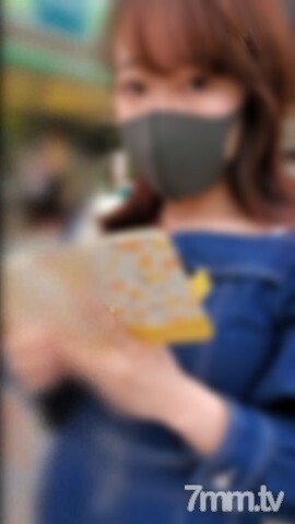 FC2-PPV-1357227 【个人拍摄】求一个20岁的丰满美女撩男人的心让我射进去