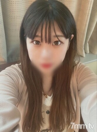 FC2-PPV-1385923 特别2980→1980p直到1日！[未经审查]一个在IT系统工作的漂亮女孩，性格有点自然（我做了阴道射精，因为它似乎很生气）