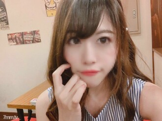 FC2-PPV-1413116 [外观/NTR] 对即将结婚的丰满总裁的女儿进行未经授权的阴道射精！来自未婚夫的电话！遗留下来的模特级风格初体验【个人拍摄，无删减】有福利