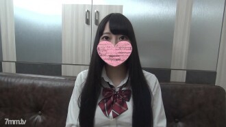 FC2-PPV-1528299 * 2980 → 1980 第一枪♥ 完整登场！一个巨大的下巴被拧进一个皮肤白皙的美丽乳房的小猫和大量的阴道射液☆[个人拍摄]