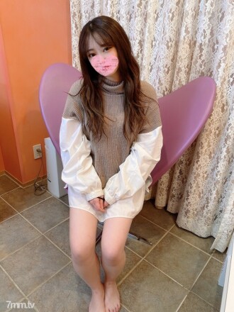 FC2-PPV-1708762 第一枪❤️ 给一个经验不足的白皙室内丰满女孩大规模阴道暨射击♪ [个人拍摄]