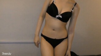 FC2-PPV-2084837 [个人拍摄/套装销售] 娇小的巨乳 20 岁便利女孩在洗澡游戏 / 玩具游戏中射精