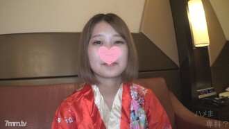 FC2-PPV-2351690 身高150cm的最小女孩♪如果摆脱Ku-chan，你会突然改变♥一个小身体会摇晃！ *包括高品质版本和评论福利♪[个人拍摄/原创]