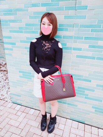 FC2-PPV-2427237 截止11/14（星期日） 1980pt ⇒ 990pt [无]超值全新2件套！从事服装工作的酷美美人海酱♥♥ 当我用力插入她的阴户时，她的酷表情完全改变，露出活泼的脸，不断登上顶峰！ ！