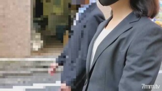 FC2-PPV-2462691 老板和女下属。午休时间亲密接触... 被老板在乎阴道射精的女员工。