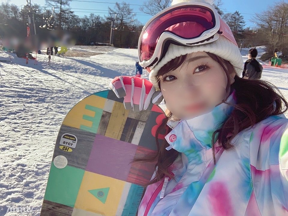 FC2-PPV-2707353 [Tsuyasu delivery female college student] Take me to snowboarding ♥ Healing angel (21 years old) Over 30,000 ... at the hotel after distribution Off Paco Gonzo Gonzo Creampie Personal shooting [Caution for handling strict prohibition]