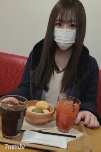 FC2-PPV-2708760 追逐梦想的巨乳咖啡馆店员。与您的身体协商后，前往酒店*数量有限，以防丢失。