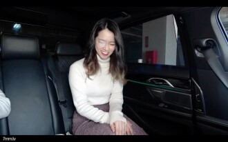 FC2-PPV-2812444 【人妻车内事件】居然有这么漂亮的老婆！ ！！以压倒性的美感吸上老者的棒的口交，一眨眼就射精的FC2-PPV-2812444