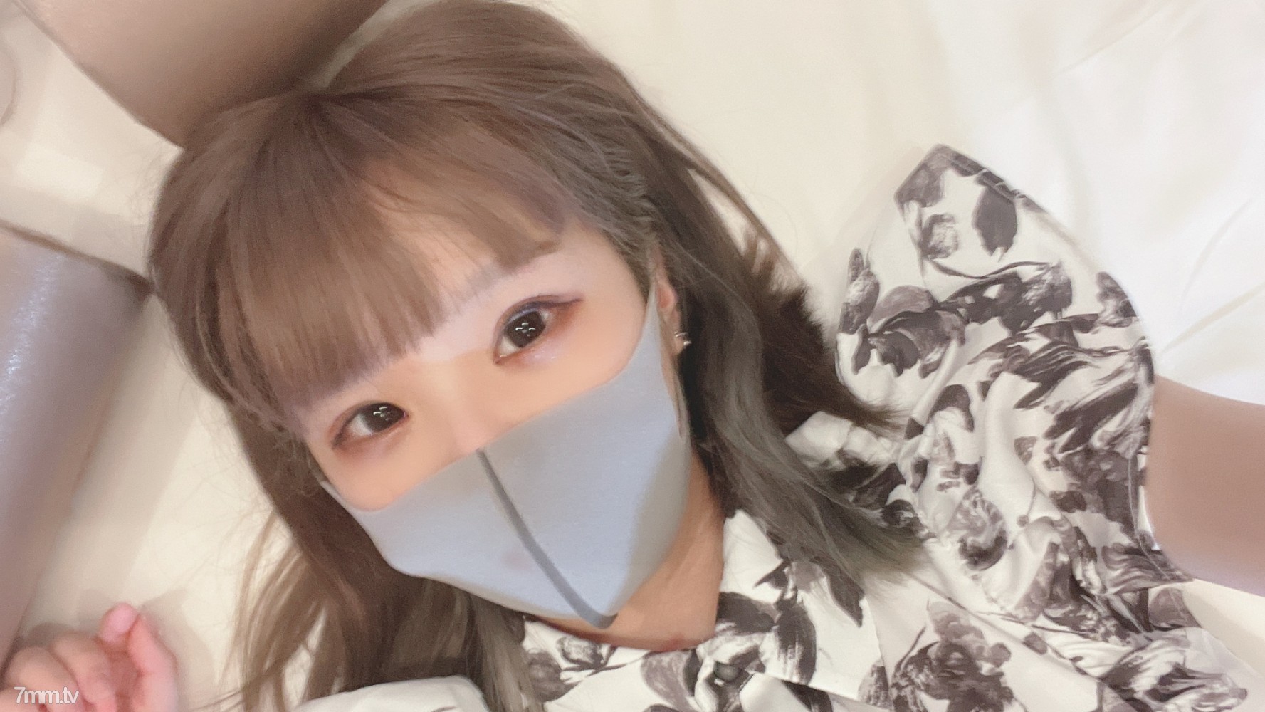 FC2-PPV-3070466 [No]小女孩和无鞍♡即使在露天浴池版本中，射精也是评论特权