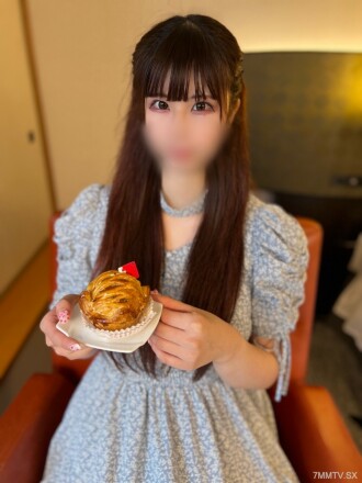 FC2-PPV-3138169 恭喜！战胜西班牙赢得世界杯！ “MVP级刷毛”“双剑风”18岁Fcup东京J◯禁止在卡拉OK撩妹！ ！我受不了了，我对酒店柔软的Fcup超级满意♡我对常规的阴道射精非常满意！ ！