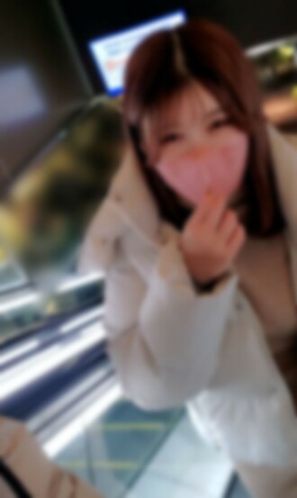 FC2-PPV-3177640 [个人] * 完整外观G 杯巨乳凹印女孩。虽然决定在当地的杂志上发表，但因生活困难勉强获准。生口水操著快要炸裂的乳房。用大公鸡在阴道后部射出大量阴道精液。