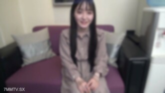 FC2-PPV-3249839 我买了一个白丝苗女。拥有强健体魄的大量精子！