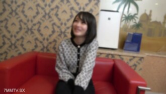 FC2-PPV-4335174 一身水，眼前的后卫坚固，凉气根本不可能。中间射精结果♡