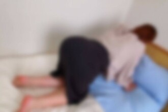 *Kuantitas awal dibatasi hingga 380pt* [Kisah nyata] "Seorang wanita menikah yang penuh hasrat yang mengeluarkan cairan keruhnya dan menginginkan penis orang lain"