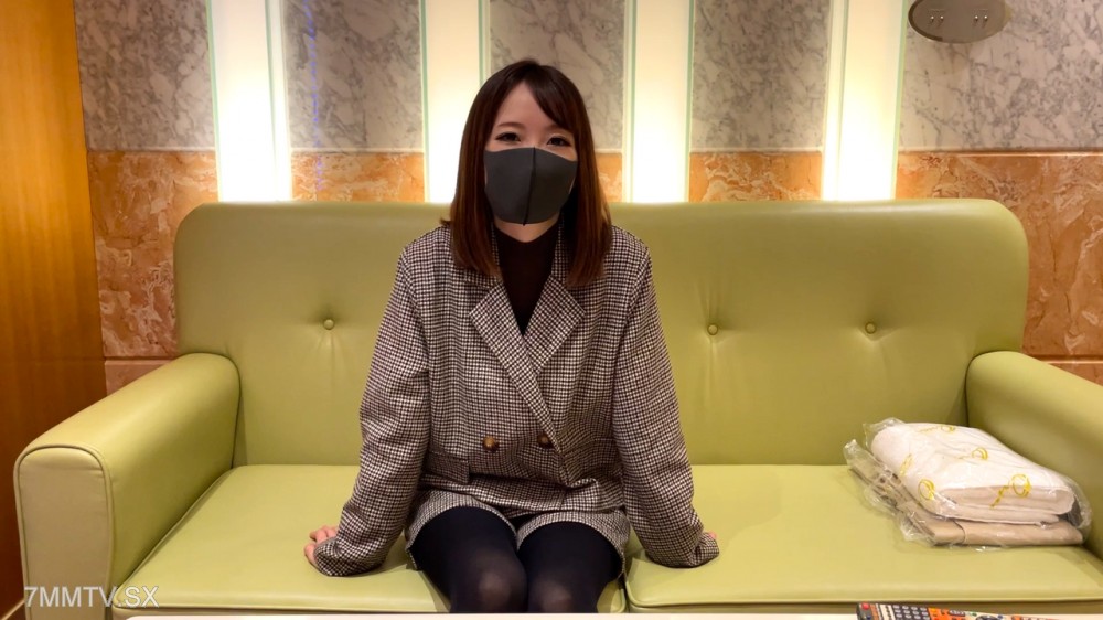 FC2-PPV-4577063 33岁的美丽萨满，充满爱。大量射精在脸上让一个傲慢的女人吸收，心碎。