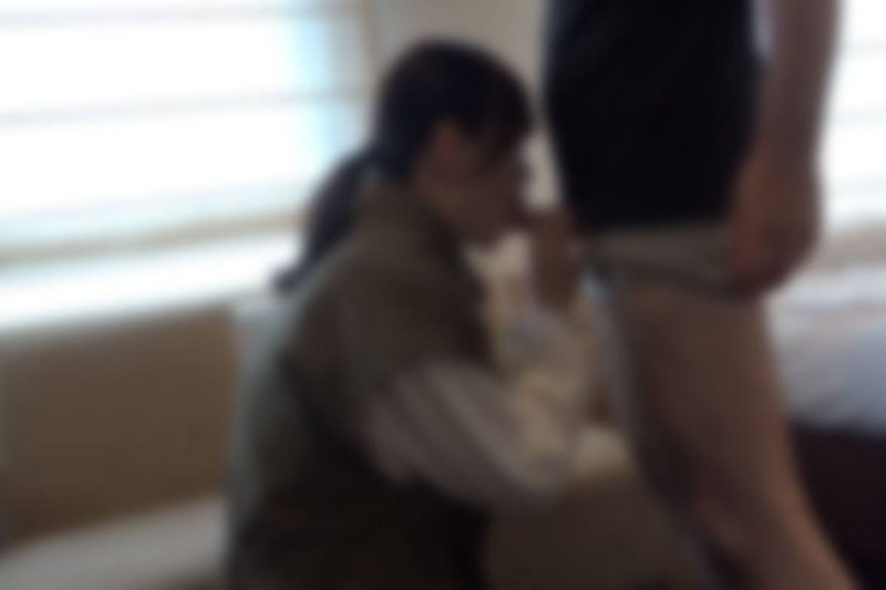 FC2-PPV-4664508 *4 月 15 日前首次使用者可享受 80% 的折扣* [未经审查] [露出脸部] 一个美丽的女孩，她唯一的与男人相处的经验就是和她的男朋友，她邪恶的男朋友给她介绍了一次 P-job......在被 creampied 后，她陷入了茫然，这是她从未允许她的男朋友做的事情从未允许她的男朋友做的事情