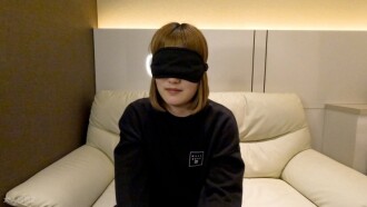 FC2-PPV-4687961 奈々美（18）第三次，我射进了她的嘴里，又射进了阴道，又射进了她的嘴里，用窥器和内视镜拍摄了她的阴道照片，让她站著给我口交。