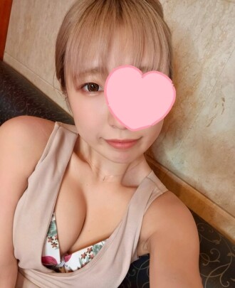 FC2-PPV-4689167 【仅限3天1980←2980】**恶魔般的深喉，直到coser流泪。无论她窒息多少次，她都会被无情地攻击喉咙后部，最后在喉咙深处射精