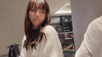 FC2-PPV-4703915 [为性而生的已婚女人] 超过20次高潮！我在约会网站上认识的妻子太性感了，我简直中了头彩！当两个肌肉男操她时，她翻了个白眼，崩溃了。 [超级高潮，巨量内射