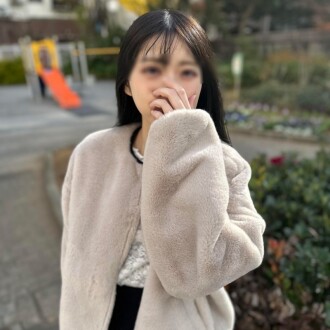 FC2-PPV-4708246 身高148cm的娇小玲珑的OL，恳求中出！白皙柔嫩的肌肤和纤细的身材，被猛烈的活塞运动逼到高潮的视频