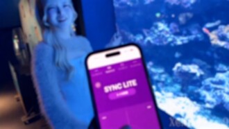 FC2-PPV-4712321 【天使降临】“这太糟了……”一位纯洁无瑕的18岁美少女，在高潮过后不停地抽搐。她在水族馆被遥控震动棒虐待，半哭半哭，发出低沉的呻吟声。她被授精了两次。