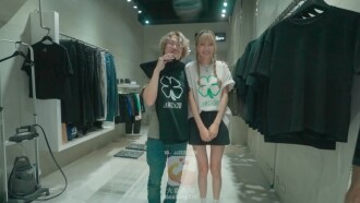 FC2-PPV-4718312 【无码】在东京泡妞高挑苗条服饰店店员！性欲受挫的她，平日白天偷偷溜出去玩刺激！