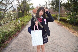 FC2-PPV-4739222 [有效期限至8月17日] 纯情侣享受他们的初次情趣饭店体验。一段神圣的视频，展现了偶像级超可爱女友的小巧乳房在反复高潮中变得像坚硬的阴茎一样坚挺。 [额外奖励：额外性爱]