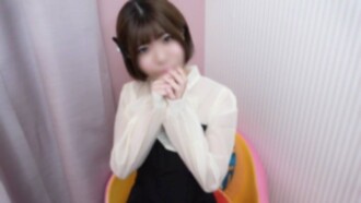 FC2-PPV-4777892 【初拍/4次射精】娇小可爱的短发护士打开情色开关，用力挤压鸡巴，将残留在小穴中的大量精液带回家。