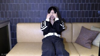 FC2-PPV-4777960 【素人初拍】佐仓（18岁）一个从未口交过的可爱素人。她张开嘴，喝著中年男子的唾液。她的阴道被拍摄，并首次中出。她的肛门也很可爱，所以我插入了她的肛门，让她中出。