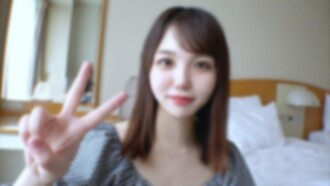 FC2-PPV-4783442 【7.6万观看人数的频道】一位人气高校网红出现在高价谈判现场。含有不加药的纯天然中出。罕见独家POV影片。 *售完即止。