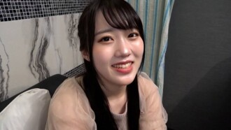 FC2-PPV-4792085 【个人拍摄】*限量50份，超特价* 一位性感美女在第二次偷拍中兴奋湿润！