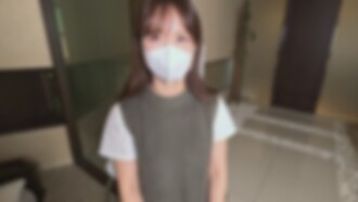 FC2-PPV-4792623 ♡ 11月17日前半价优惠【无码，完全业馀】一位可爱美丽的32岁单身女孩！她的紧张和谨慎渐渐消失，被他坚硬粗壮的阴茎弄得高潮迭起！