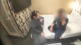 FC2-PPV-4793185 干净、白皙的皮肤、苗侨的处女之身和原始的性行为。臀部的动作完美。 | FC2电子市场