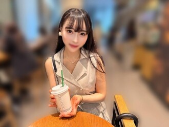 FC2-PPV-4799718 【限时特价】她比她朋友的男人们都帅。一个狡猾的女人，有给别人戴绿帽的嗜好。一个性感的大胸部男人，散发著诱人的性欲，在激烈的性爱中扭动著臀部，榨取著精液。