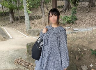 1090 pontos até o dia 2!! [Primeira vez] *Cosplayer de seios grandes* Esta cosplayer popular está ausente e se candidatou a um emprego de meio período bem remunerado!! Ela serve seu pau com sua boca frágil e, no final, injeta uma enorme quantidade de sêmen "creampie" bem fundo dentro dele!!