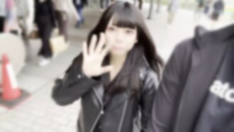 截至7号已获得1290分！ ！ 【非公开】※人生第一次和一位已经退休的巨乳前偶像合照！ ！享受著她弹跳的乳房带来的快感，大量的精液深深地流进了她的体内“KOZUKURI”