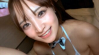 【無碼】擁有傲人F罩杯的日裔混血美女！超萌乳牛裝⤴ 比基尼包裹下，美胸搖曳⤴ 首次吞精表演！乳交內射 ※高清特典