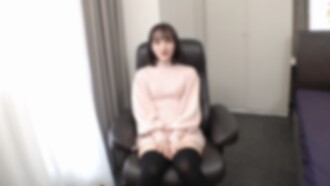 [First Shoot/Individual Shoot] Idol debut from the agency that spreads KAWAII to the world! A miraculous appearance by a college girl from a prestigious school. Her first raw insertion into her plump, meaty pussy leads to a plentiful creampie. [First-come, first-served bonus: High-quality version] [No face mosaic]