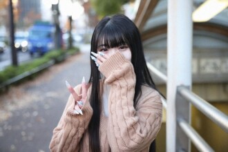 1090 điểm đến hết ngày 25!! [Lần đầu tiên] Giới hạn 1 tuần ※Ưu đãi mua sớm "146cm" Cực kỳ co giật /. Nhỏ nhắn dễ thương, ngực to, âm đạo hồng bị dương vật đâm mạnh, kết thúc bằng xuất tinh