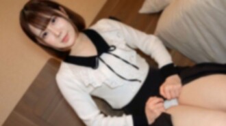 [Uncensored] A pure and innocent girl with a fair, beautiful skin! A beautiful pussy with a wonderful shape and color! She looks quiet, but she loves naughty things! Swallowing creampie ※Bonus high-definition