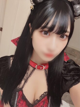 [Uncensored / First Massive Facial / First Cosplay] Legendary beauty S-chan! Her first cosplay! A celebrity-level beautiful face and a massive cumshot! [High-quality original 5GB]