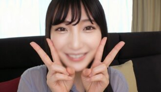 【附贈特典】【SSS級】【全臉露臉】外表平平卻身材豐滿的21歲女大學生禦影。在享受了一次G罩杯的口交後，當一根巨大的陰莖插入她的體內時，她淫蕩的一面被徹底打開。她被深深地插入，一次又一次地達到高潮。