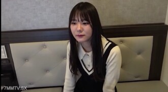 [Non censuré/Intégralement publié] Approuvé pour une apparition miraculeuse sur terre ferme ! ! Une femme gracieuse et belle avec un énorme pet !? ? La première éjaculation d'une belle femme qui ressemble à une infirmière d'école médicale et qui est éjaculée à l'intérieur pendant qu'elle est réchauffée.