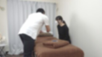 ♡ลดครึ่งราคาจนถึง 29 มีนาคม! [ไม่มี/ภาพดิบๆ ของการหลั่งน้ำอสุจิ] อีกครั้งหนึ่งที่สาวออฟฟิศรูปร่างสูงสวยคนหนึ่งมาที่ร้านของเราเพื่อคลายความเหนื่อยล้าจากการทำงาน เธอเป็นลูกค้าประจำที่น่ารักและมีรูปร่างที่กระชับ