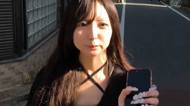 FC2-PPV-4870825 【免費】限時優惠至4月1日【綜合評分4.8】與一位冷艷高貴、略帶神秘氣質的美女進行不負責任的無保護性行為。一旦開始，她就會變得無比溫柔體貼，讓你無法抗拒未經允許就讓她懷孕的誘惑，但她就像一位女神，會微笑著原諒你。