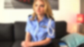 【無】日本男 vs 金髮女郎** 我在當地租了個房間，警察來了，懷疑我，但我被她的屁股迷住了，就把我的***放進去了 (;'∀') 評論中包含高質量 ZIP 文件 漁夫